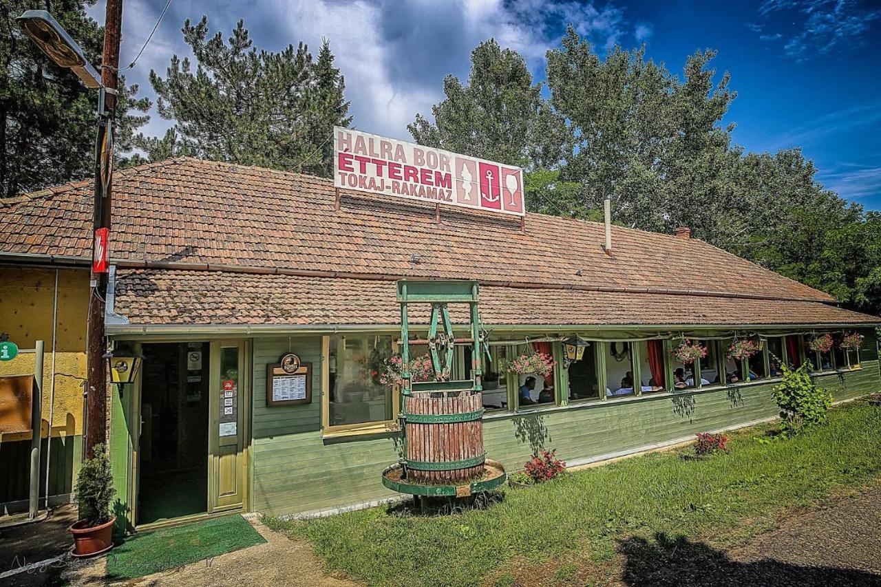Hotel Csillag Tokaj Esterno foto
